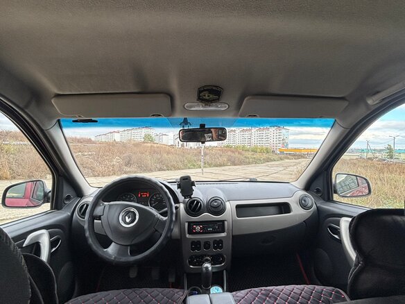 2011 Renault Logan I Рестайлинг, красный, 530000 рублей - вид 8
