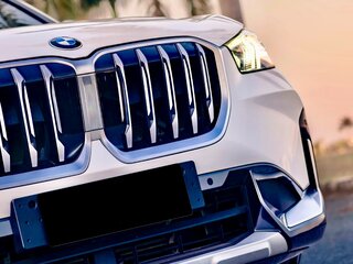 2023 BMW X1 Long 20Li sDrive III (U11/U12), белый, 2910000 рублей, вид 2