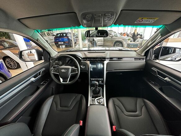 2026 JAC T8 Pro, чёрный, 3130000 рублей - вид 6