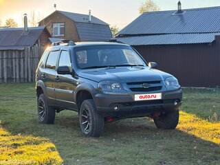 2011 Chevrolet Niva I Рестайлинг, серый, 473500 рублей, вид 3