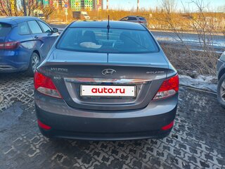 2012 Hyundai Solaris I, серый, 950000 рублей, вид 2