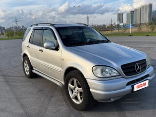 2000 Mercedes-Benz M-Класс 320 I (W163), серебристый, 1100000 рублей, вид 4
