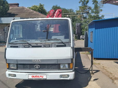 2008 TATA 613, белый, 2000000 рублей, вид 2