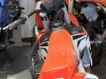 2024 KTM 250 SX F, оранжевый, 1259900 рублей - вид 2