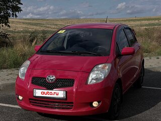 2008 Toyota Yaris II, красный, 700000 рублей, вид 2