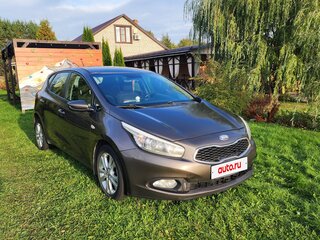 2013 Kia Ceed II, коричневый, 990000 рублей, вид 3
