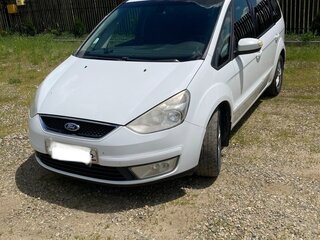 2009 Ford Galaxy II, белый, 1150000 рублей, вид 3