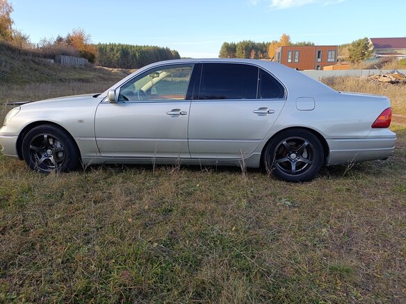 2001 Lexus LS 430 III, серебристый, 1200000 рублей - вид 3