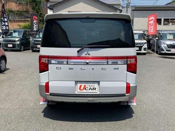 2022 Mitsubishi Delica D:5 I Рестайлинг, белый - вид 5