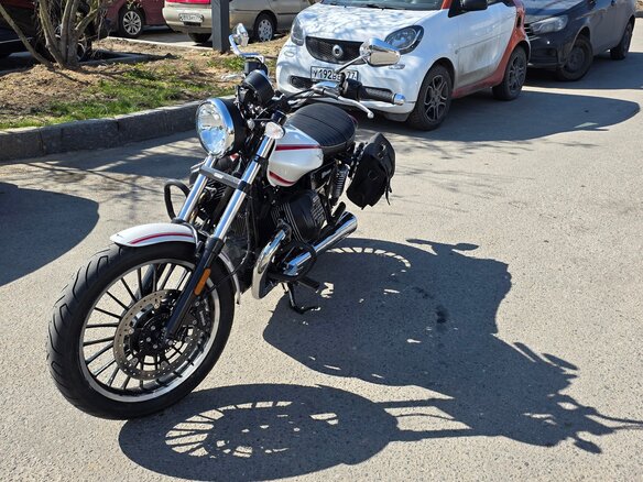 2017 Moto Guzzi V 9, белый, 620000 рублей - вид 1