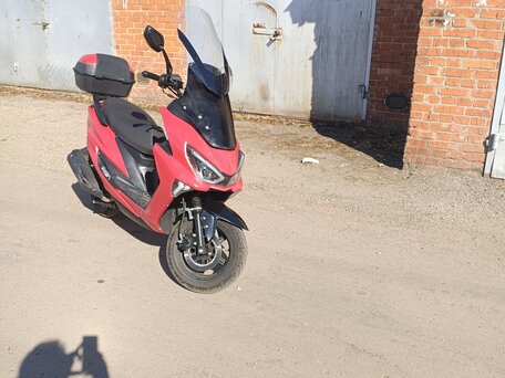 2025 Yamaha Majesty 125/180, красный, 79000 рублей, вид 3