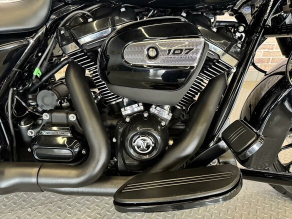 2017 Harley-Davidson Street Glide, чёрный, 1695000 рублей - вид 9