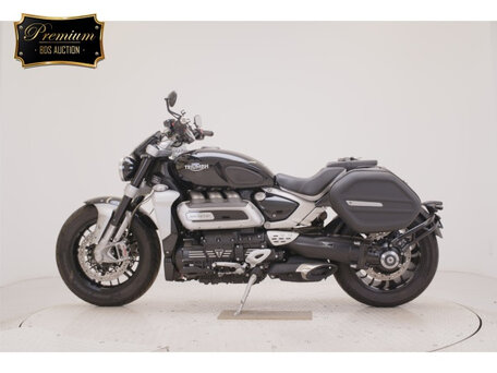 2021 Triumph Rocket III, чёрный, 1900000 рублей, вид 2