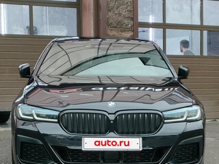 2021 BMW 5 серии 530d xDrive VII (G30/G31/G38) Рестайлинг, чёрный, 6400000 рублей, вид 5
