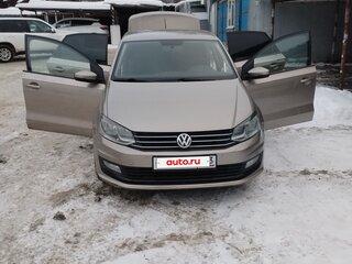 2019 Volkswagen Polo V Рестайлинг, бежевый, 1200000 рублей, вид 2