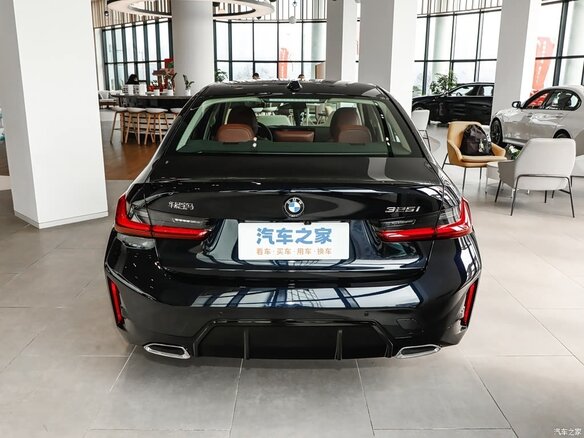2023 BMW 3 серии Long 320Li VII (G2x) Рестайлинг, чёрный, 3660000 рублей - вид 5