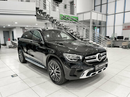 2020 Mercedes-Benz GLC 300 e I (X253) Рестайлинг, чёрный, 4750000 рублей, вид 3