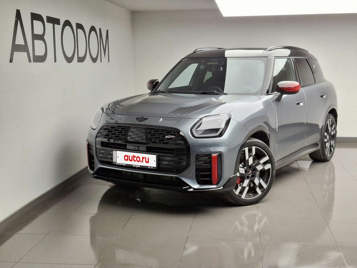 Открыть фотографии: Mini Countryman III