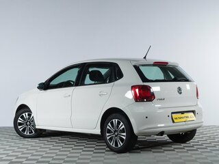 2012 Volkswagen Polo V, белый, 959000 рублей, вид 4