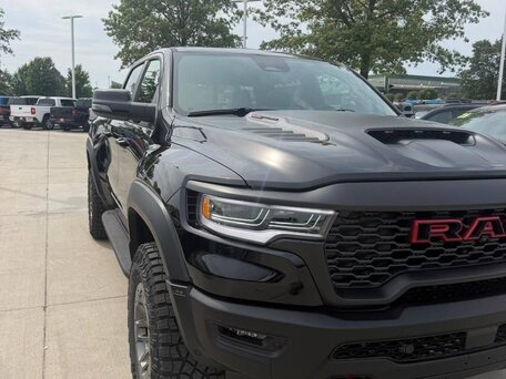 2026 Ram 1500 TRX SRT V Рестайлинг, чёрный, 20800000 рублей, вид 3