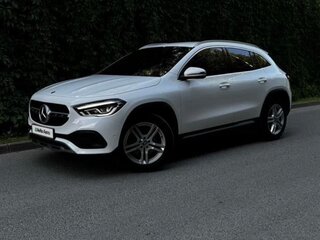 2020 Mercedes-Benz GLA 250 II (H247), белый, 3999999 рублей, вид 1