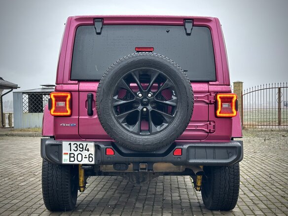 2021 Jeep Wrangler IV (JL), пурпурный, 3000000 рублей - вид 12