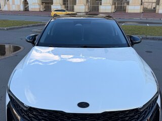 2021 Kia K5 III, белый, 2455000 рублей, вид 1