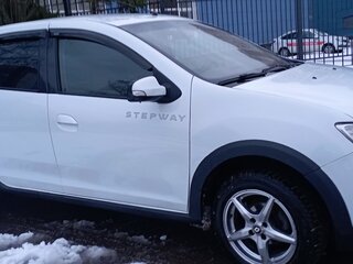 2020 Renault Logan Stepway II Рестайлинг, белый, 900000 рублей, вид 3