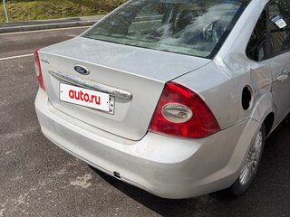 2009 Ford Focus II Рестайлинг, серебристый, 240000 рублей, вид 4