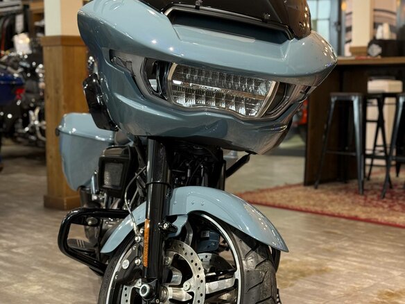 2024 Harley-Davidson Road Glide, голубой, 3600000 рублей - вид 7