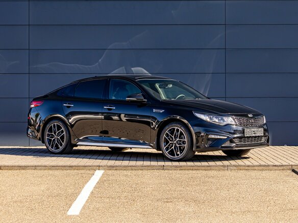 2018 Kia Optima IV Рестайлинг, чёрный, 1795000 рублей - вид 2