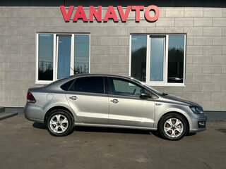 2018 Volkswagen Polo V Рестайлинг, серебристый, 1425000 рублей, вид 4