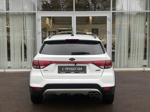 2017 Kia Rio X-Line IV, белый, 1115000 рублей - вид 5