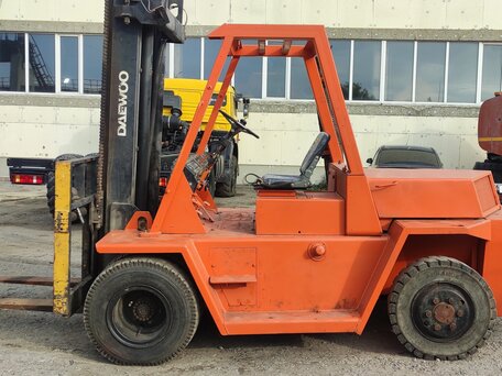 2000 Daewoo Дизельные, красный, 950000 рублей, вид 2