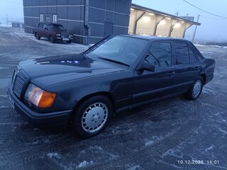 1987 Mercedes-Benz W124 300, коричневый, 750000 рублей, вид 2