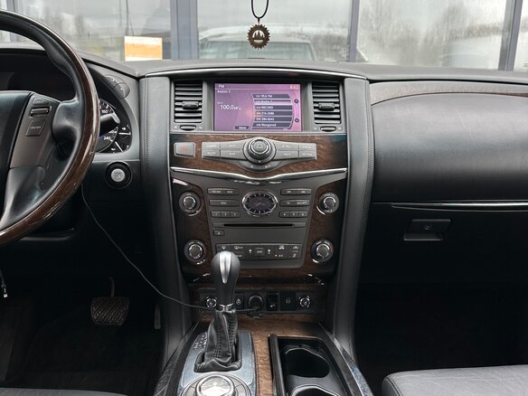 2014 Infiniti QX80 I Рестайлинг, белый - вид 9