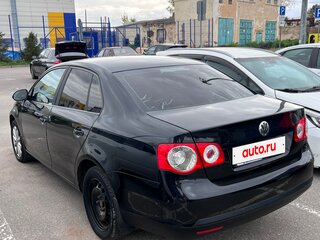 2008 Volkswagen Jetta V, чёрный, 375000 рублей, вид 3