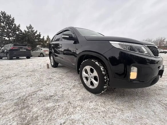 2017 Kia Sorento II Рестайлинг, чёрный, 2200000 рублей - вид 9