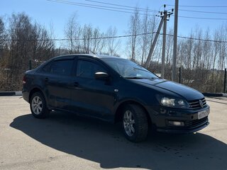 2018 Volkswagen Polo V Рестайлинг, белый, 560000 рублей, вид 3
