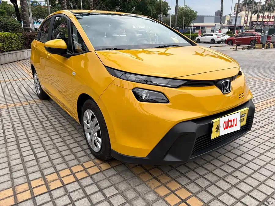 Открыть фотографии: Honda Fit IV Рестайлинг 2