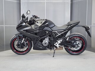 2024 Suzuki GSX-8R, чёрный, 899000 рублей, вид 5