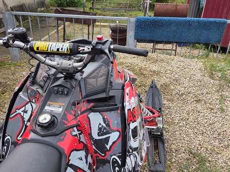 2012 Polaris 800 RMK, красный, 700000 рублей, вид 4