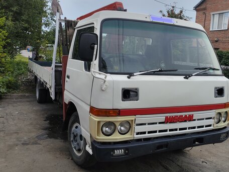 1990 Nissan Atlas, белый, 1800000 рублей, вид 5