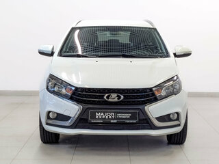 2020 Lada (ВАЗ) Vesta SW I, белый, 950000 рублей, вид 2