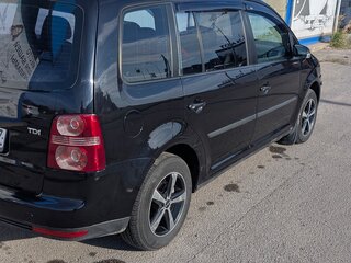 2008 Volkswagen Touran I Рестайлинг, чёрный, 500000 рублей, вид 5
