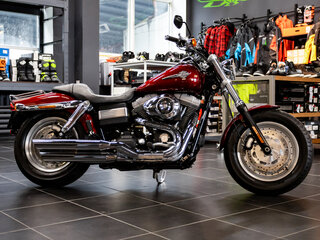 2009 Harley-Davidson Fat Bob, красный, 890000 рублей, вид 2