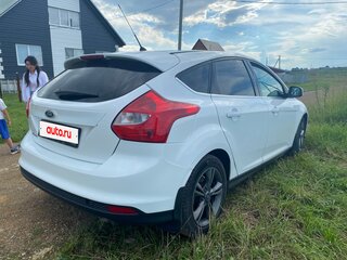 2011 Ford Focus III, белый, 700000 рублей, вид 4