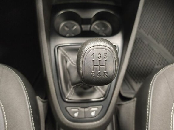 2023 Lada (ВАЗ) Vesta I Рестайлинг (NG), белый, 1299000 рублей - вид 13