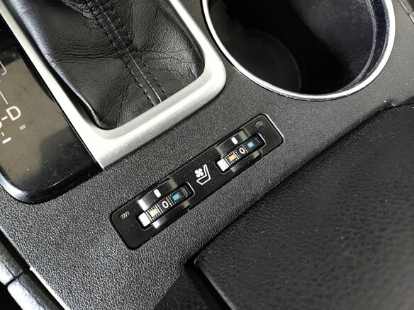 2014 Toyota Highlander III (XU50), коричневый, 2312000 рублей - вид 21