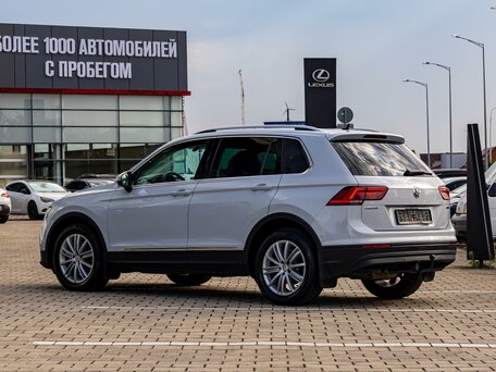 2018 Volkswagen Tiguan II, белый, 2255000 рублей, вид 4